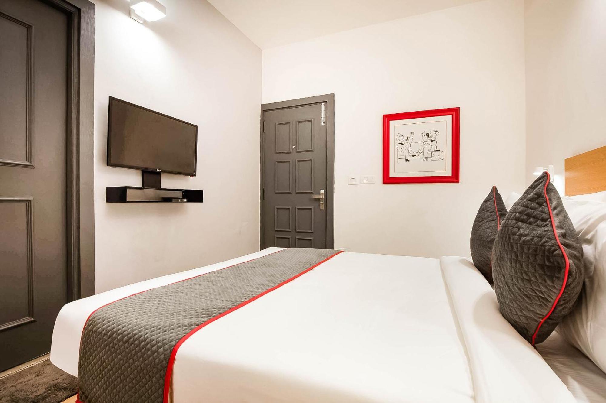 Super Townhouse Lords Inn Regency Mānglia Dış mekan fotoğraf