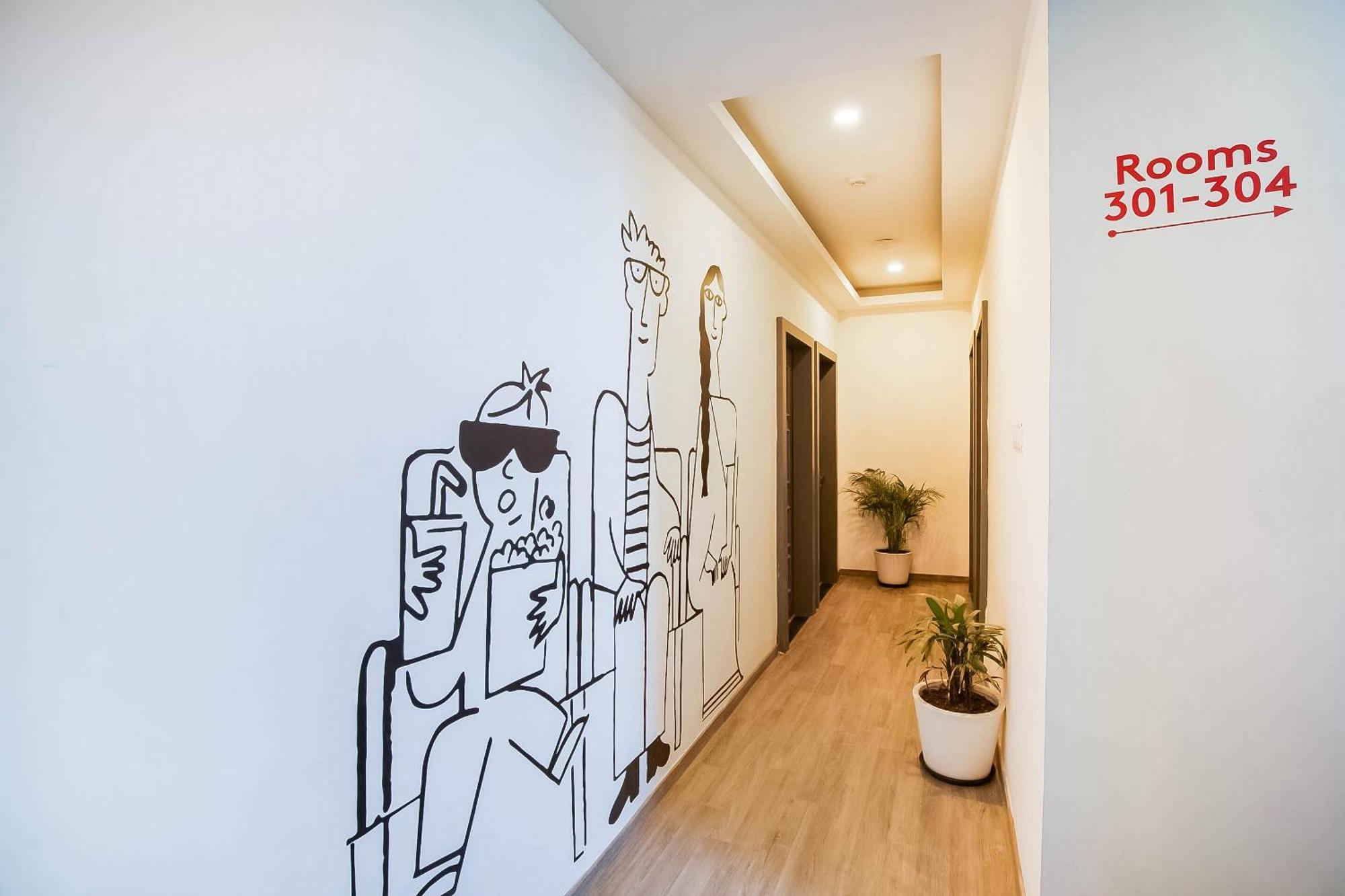 Super Townhouse Lords Inn Regency Mānglia Dış mekan fotoğraf
