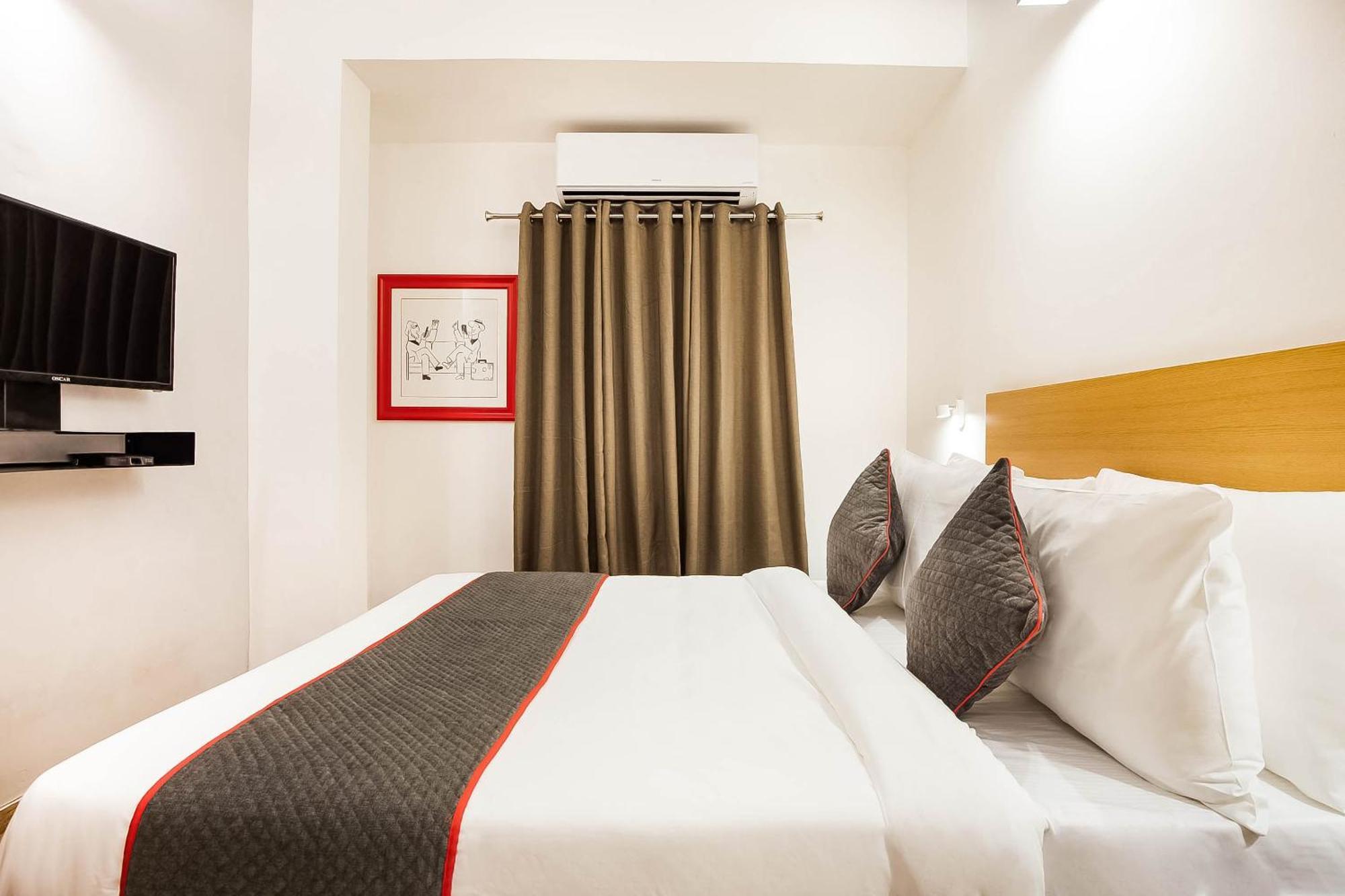 Super Townhouse Lords Inn Regency Mānglia Dış mekan fotoğraf